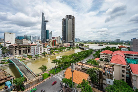 View căn hộ Saigon Royal, Quận 4 Căn hộ Saigon Royal tầng 15 diện tích 85m2, bàn giao đầy đủ nội thất.