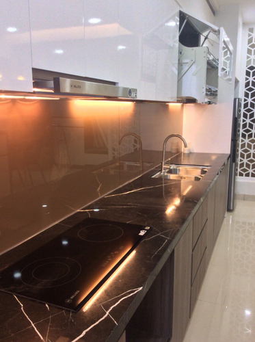 Căn hộ The Sun Avenue, Quận 2 Căn hộ The Sun Avenue tầng  15 có 3 phòng ngủ, đón view thoáng mát.