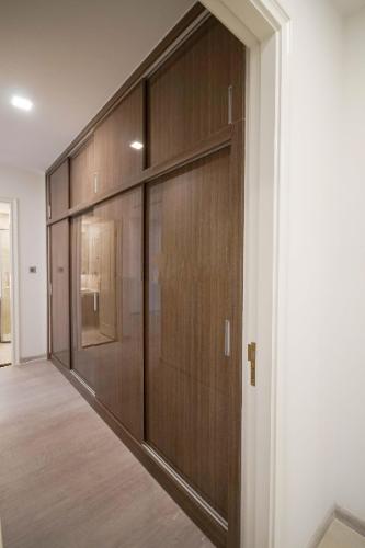 Phòng ngủ Vinhomes Golden River, Quận 1 Officetel Vinhomes Golden River tầng 10 diện tích 77.6m2, không nội thất.