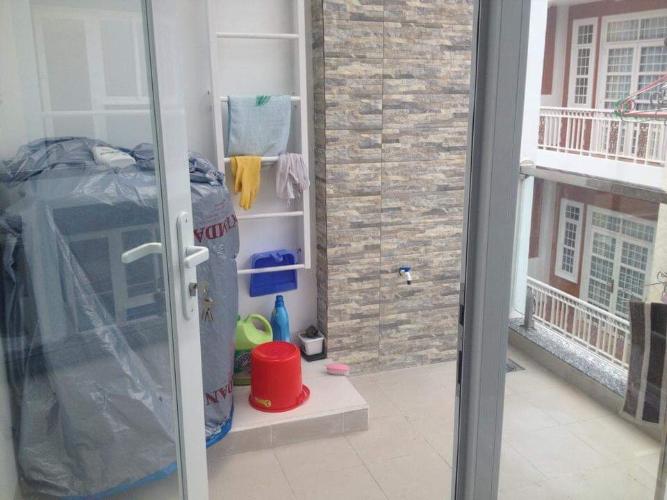 Nhà phố đường Đỗ Thừa Luông, Tân Phú Nhà phố hướng Đông hẻm xe hơi, nội thất đầy đủ có sổ hổng riêng.