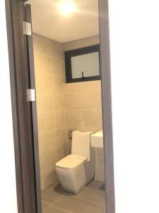 Phòng tắm One Verandah Quận 2 Căn hộ One Verandah tầng trung, nội thất cơ bản
