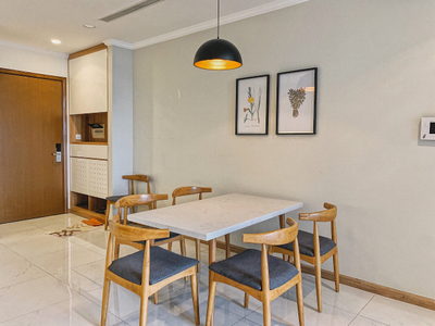 Căn hộ Vinhomes Central Park, Quận Bình Thạnh Căn hộ Vinhomes Central Park tầng 9, với phòng ngủ view nội khu yên tĩnh.