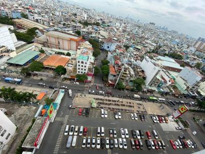 View căn hộ Oriental Plaza, Tân Phú Căn hộ chung cư Oriental Plaza hướng Tây Nam, view thành phố sầm uất.