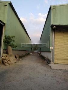 Kho xưởng Đường Long Phước, Quận 9 Nhà xưởng kho bãi diện tích 1800m2, đường xe Container rộng rãi.