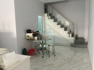 Bên trong nhà phố Linh Tây Thủ Đức Nhà phố hướng Tây Bắc, bàn giao sổ hồng riêng, diện tích 48.3m2.