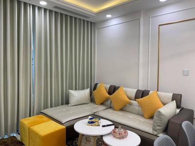 phòng khách căn hộ Sunshine City Saigon Căn hộ Sunshine City Sài Gòn ban công Tây Bắc thoáng gió