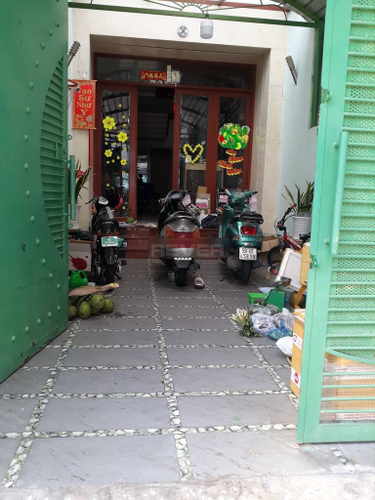  Nhà phố thiết kế 1 trệt, 4 lầu và sân thượng, bàn giao nội thất cơ bản.