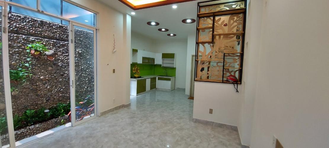 Nhà 1 trệt 2 lầu 1 sân thượng hẻm Huỳnh Tấn Phát, phường Phú Thuận, Quận 7 Bán nhà hẻm Huỳnh Tấn Phát diện tích 5x11m, pháp lý đầy đủ.