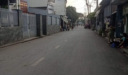 Đường trước nhà phố Quận Tân Bình Nhà phố hẻm xe hơi đường Phú Hòa, kết cấu 1 trệt 1 lầu kiên cố.