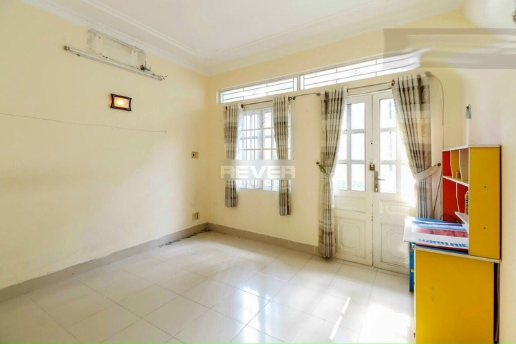 Nhà phố Quận 7 Nhà phố thiết kế 1 trệt, 1 lầu diện tích 44m2, cửa hướng Nam thoáng mát.