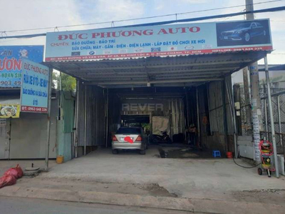 Mặt bằng kinh doanh Huyện Bình Chánh Mặt bằng kinh doanh đường Võ Văn Vân diện tích 140m2, không nội thất.