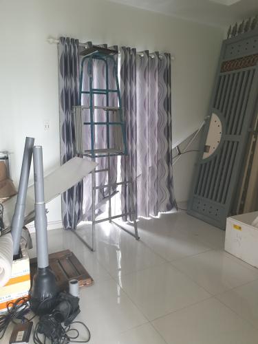 Không gian nhà phố Quận Thủ Đức Nhà phố đường nhựa rộng 8m không ngập nước, kết cấu 1 trệt 3 lầu.