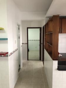 Căn hộ Phú Lợi 1, Quận 8 Căn hộ Chung cư Phú Lợi 1 tầng 11, cửa hướng Tây Bắc nội thất cơ bản.