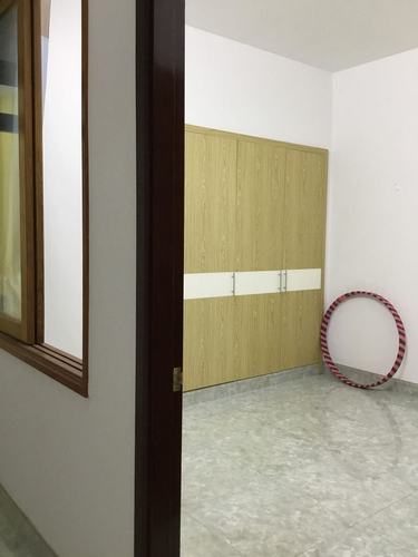 Nhà phố Huyện Nhà Bè Nhà phố diện tích 100m2 có sân trước và sau thoáng mát, không nội thất.