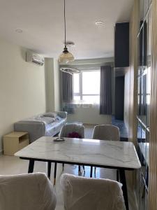 Không gian căn hộ Topaz Elite, Quận 8 Căn hộ Topaz Elite tầng 12 view đón gió mát, đầy đủ nội thất.