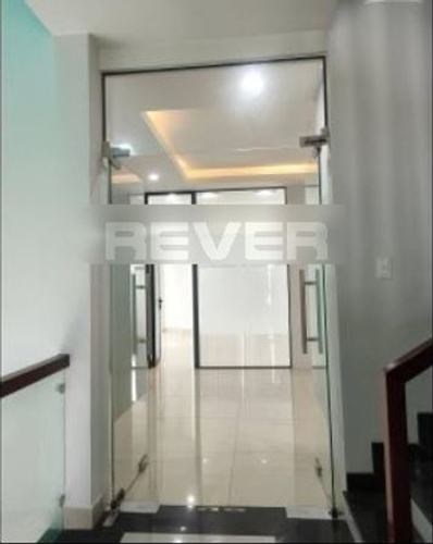 Văn phòng Quận 9 Văn phòng diện tích 90m2, mặt tiền đường Liên Phường rộng 30m.