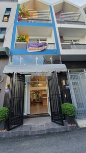 Nhà phố Quận Thủ Đức Nhà phố cách đường Quốc Lộ 13 chỉ 100m, cửa hướng Đông Bắc thoáng mát.