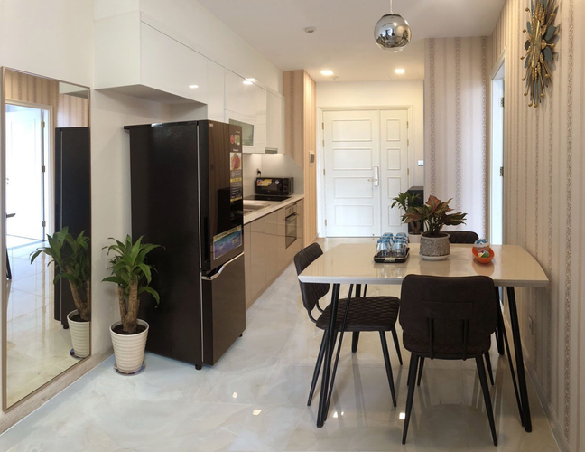 Vinhomes Golden River Căn hộ Vinhomes Golden River thiết kế sang trọng, view đón gió mát.