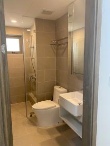 Phòng tắm River Panorama, Quận 7 Căn hộ River Panorama tầng cao thiết kế 3 phòng ngủ, nội thất cơ bản.