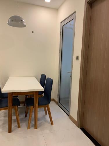 phòng bếp căn hộ Vinhomes Central Park Căn hộ Vinhomes Central Park tầng 16 nội thất đầy đủ