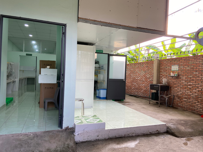 Mặt bằng kinh doanh Quận Thủ Đức Mặt bằng kinh doanh diện tích 200m2, khu dân cư đông đúc.