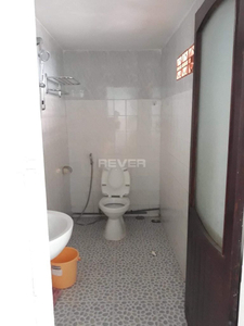 Nhà phố Quận Bình Tân Nhà phố thiết kế 1 trệt, 1 lửng đúc kiên cố, khu dân cư hiện hữu.