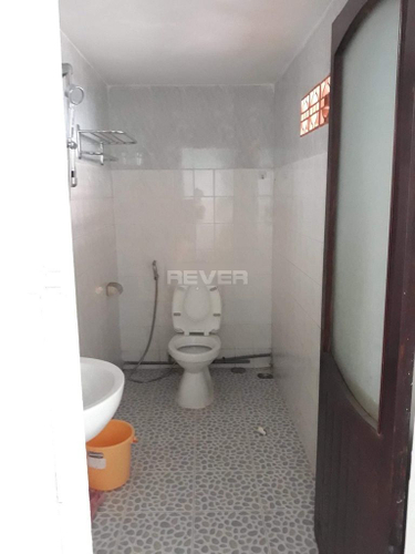 Nhà phố Quận Bình Tân Nhà phố thiết kế 1 trệt, 1 lửng đúc kiên cố, khu dân cư hiện hữu.