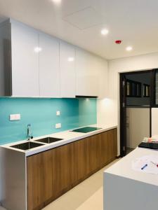 Bếp căn hộ ONE VERANDAH Bán căn hộ One Verandah 2 phòng ngủ, diện tích 80m2, view sông thoáng mát