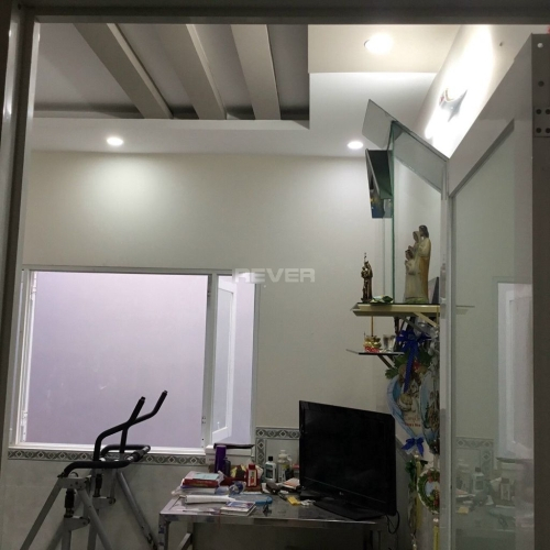 Nhà phố Quận Tân Phú Nhà phố diện tích 70m2 thiết kế 1 trệt, 2 lầu kiên cố, không có nội thất.