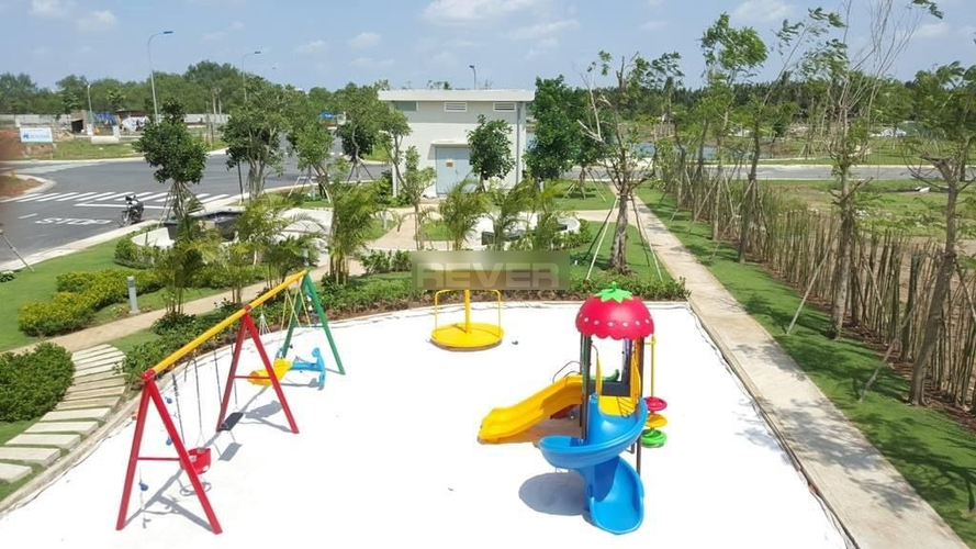 Tiện ích nhà phố Quận 9 Nhà phố khu Mega Village Khang Điền, kết cấu 1 trệt, 2 lầu và sân thượng.