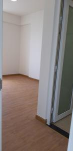 Phòng ngủ căn hộ Moonlight Boulevard, Bình Tân Căn hộ Moonlight Boulevard tầng 4 view thoáng mát, cửa hướng Bắc.