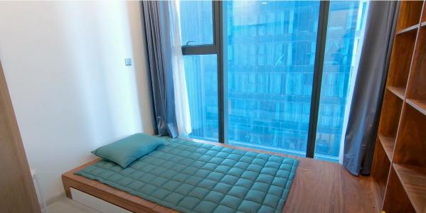 Không gian căn hộ Vinhomes Golden River, Quận 1 Căn hộ tầng 5 Vinhomes Golden River nội thất đầy đủ, view nội khu yên tĩnh