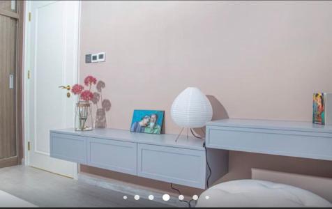 Phòng ngủ Vinhomes Golden River, Quận 1 Căn hộ Vinhomes Golden River tầng 10, đầy đủ nội thất.