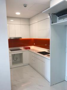 Phòng bếp căn hộ Sunwah Pearl , Quận Bình Thạnh Căn hộ Sunwah Pearl tầng cao nội thất cơ bản, thiết kế hiện đại.