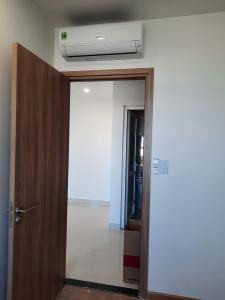 Căn hộ Lavita Charm Thủ Đức Căn hộ Lavita Charm tầng 16 nội thất cơ bản, ban công hướng Đông Nam