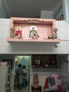 Bên trong nhà phố quận 4 Bán nhà phố 2 tầng, đường hẻm Đoàn Văn Bơ, phường 9, quận 4, diện tích đất 20.9m2, sổ hồng đầy đủ.