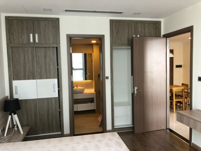 Căn hộ Vinhomes Central Park, Quận Bình Thạnh Căn hộ Vinhomes Central Park tầng 31 diện tích 116m2, đầy đủ nội thất.