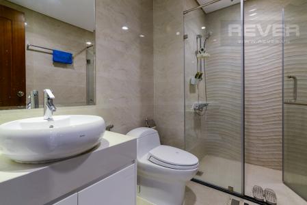 Phòng tắm 1 Căn hộ Vinhomes Central Park tầng cao C1, view sông, 2 phòng ngủ