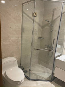 Căn hộ Vinhomes Central Park, Quận Bình Thạnh Căn hộ Vinhomes Central Park tầng 34, diện tích 86.4m2 đầy đủ nội thất.