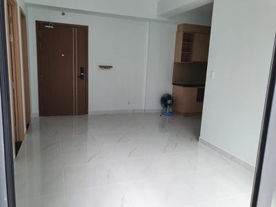 Căn hộ Lovera Vista, Huyện Bình Chánh Căn hộ Lovera Vista tầng 13 thiết kế 2 phòng ngủ, nội thất cơ bản.