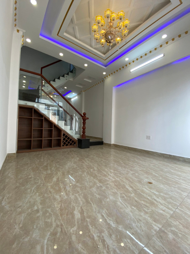 Nhà phố Huyện Nhà Bè Nhà phố hẻm xe hơi đường Huỳnh Tấn Phát, kết cấu đúc 3 tấm kiên cố.