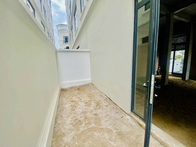 Shophosue Vinhomes Grand Park, Quận 9 Shophouse The Manhattan- Vinhomes Grand Park, bàn giao thô không nội thất.