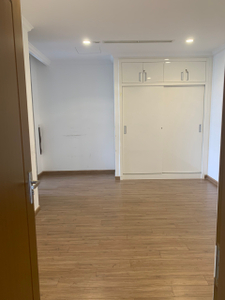 Căn hộ Vinhomes Central Park, Quận Bình Thạnh Căn hộ Vinhomes Central Park tầng 46 view đón gió thoáng mát, tiện ích đầy đủ.