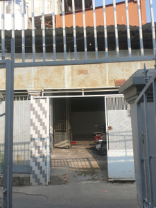 Nhà phố Quận 7 Nhà phố diện tích 99m2 có 5 phòng ngủ rộng rãi, khu dân cư đông đúc.