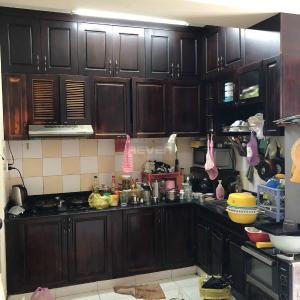 Phòng bếp căn hộ Kim Hồng Fortuna, Tân Phú Căn hộ Kim Hồng Fortuna tầng 16 view thành phố, đầy đủ nội thất.