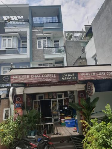 Mặt tiền nhà phố Quận Thủ Đức Nhà phố đường nhựa rộng 8m không ngập nước, kết cấu 1 trệt 3 lầu.