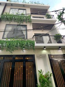 Nhà phố gần chợ Hạnh Thông Tây, hướng Tây Bắc, diện tích 36.5m2.