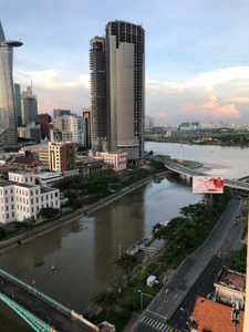 View căn hộ Saigon Royal Quận 4 Căn hộ Saigon Royal tầng 19 cửa hướng Đông Nam, view đón gió mát.