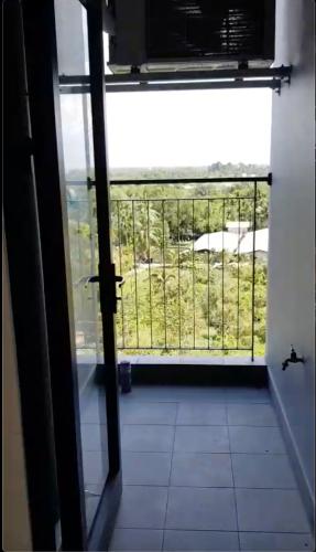 Logia căn hộ Vinhomes Grand Park Căn hộ Vinhomes Grand Park tầng thấp, view nội khu, tiện ích đa dạng.