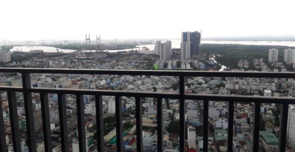 Ban công dự án căn hộ Riviera Point Bán căn hộ tầng cao Riviera Point có view thành phố thoáng mát, bàn giao ngay.